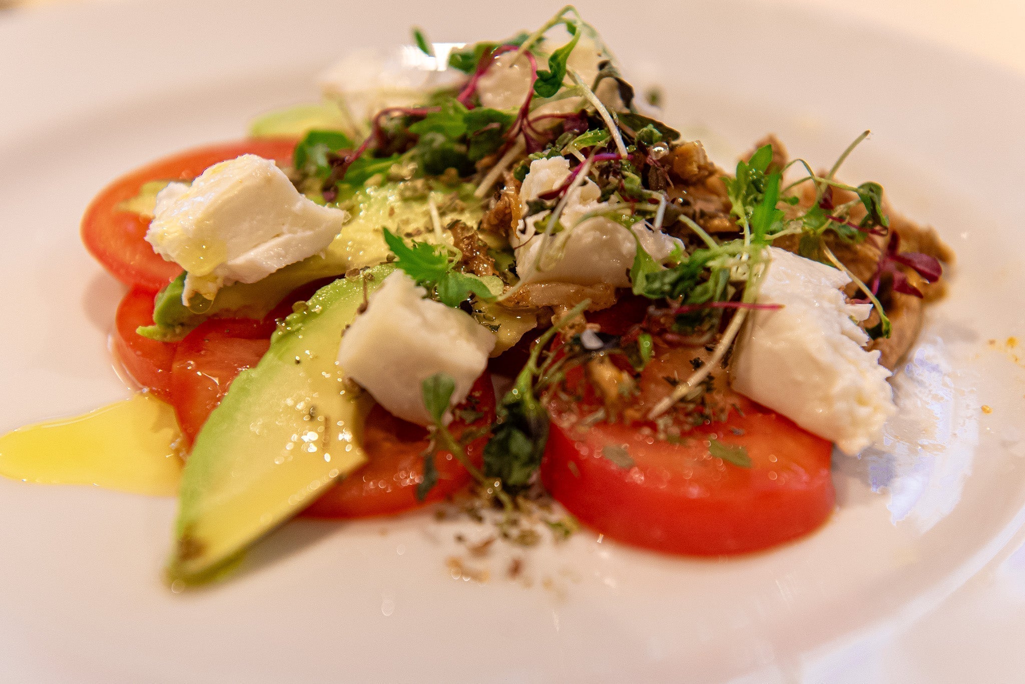 Italian Herbs Tricolore Salad with Tuna